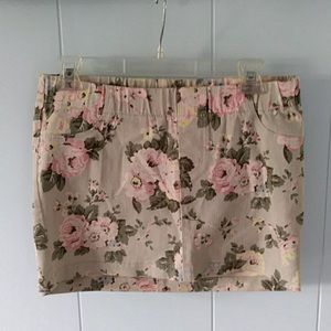 🎈3/$20 Forever 21 floral denim skirt